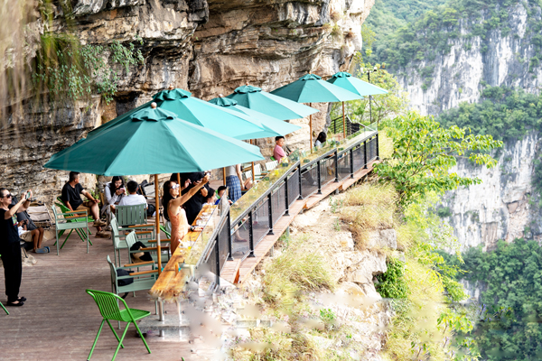 一纸家书寄温情 万缕乡愁系归程